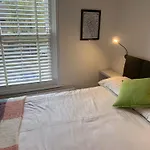 Intown - 60 Second Walk 2 Minster!