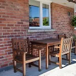 Malt Shovel Court With Free Parking