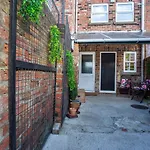 Courtyard Apartment