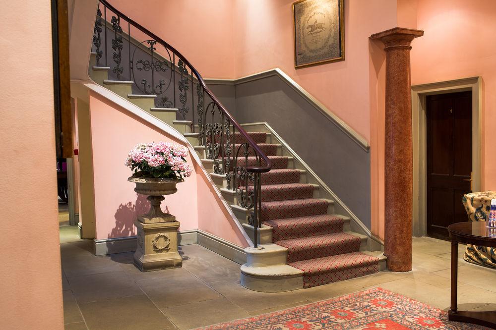 Hotel No 1 By Guesthouse, 4*