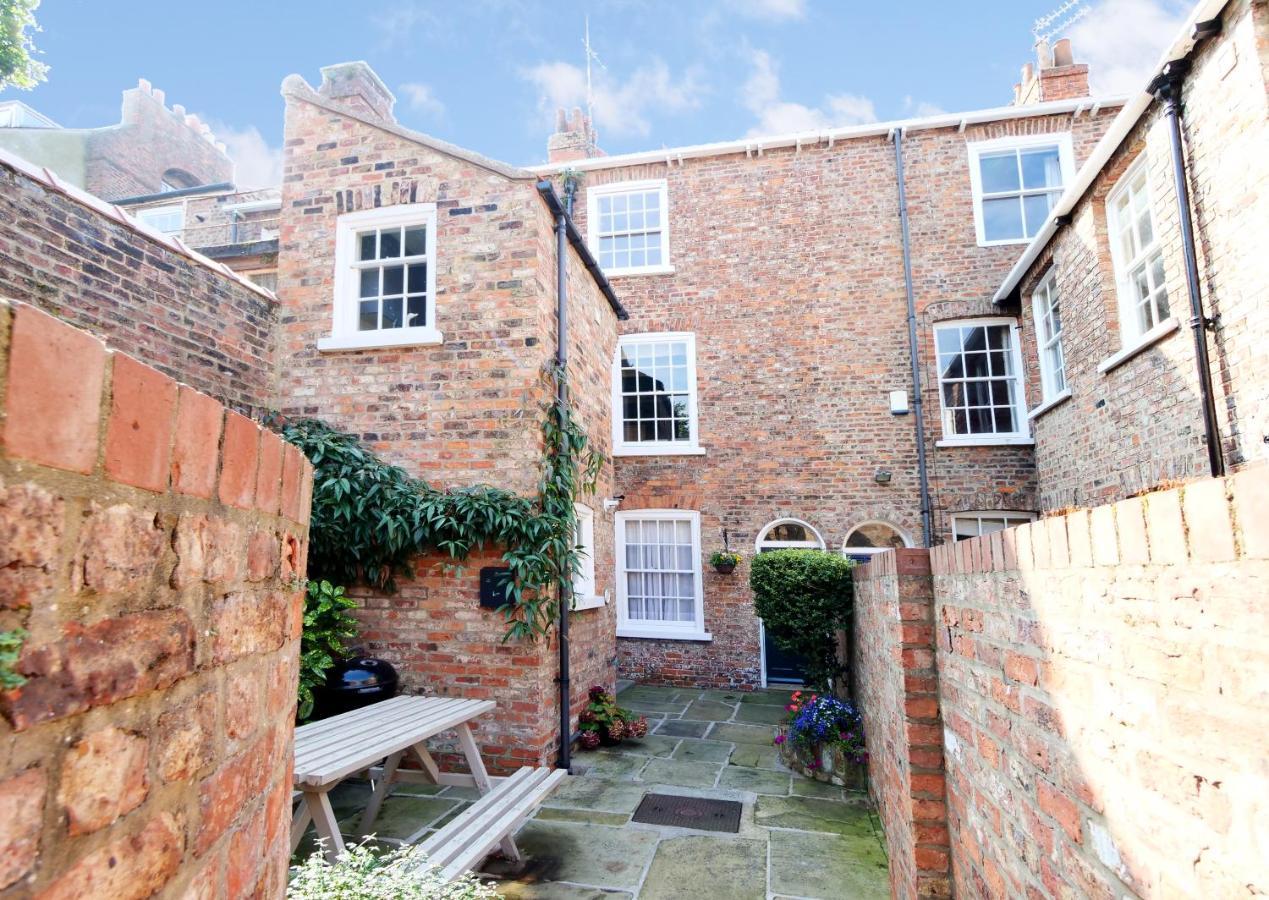Stodham House With Minster Views!