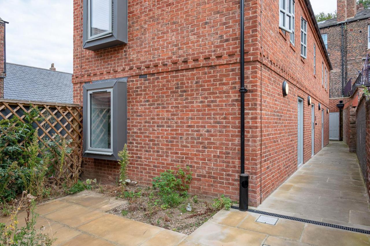 The Falcon Tap Apartment
