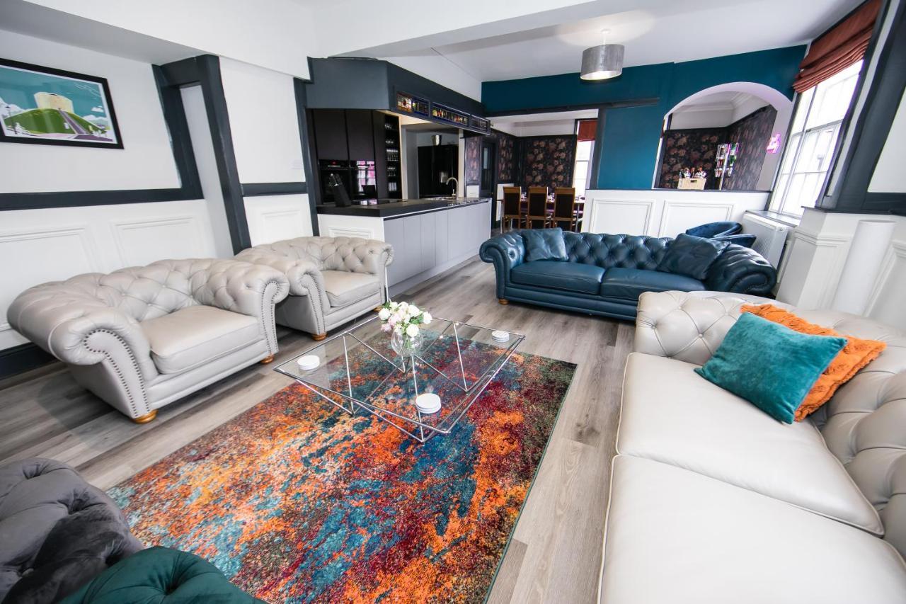 The Woolpack - Unforgettable Group Getaway In