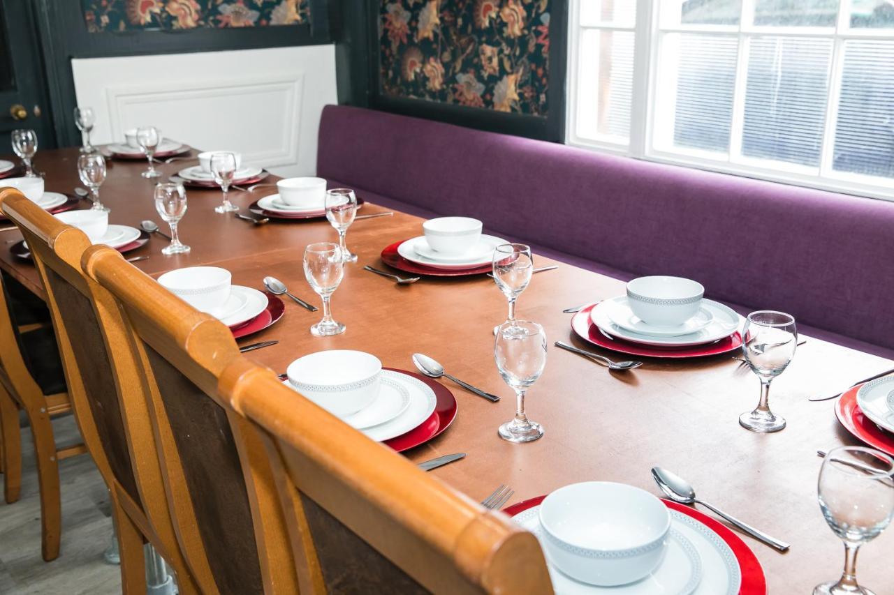 The Woolpack - Unforgettable Group Getaway In Apartment
