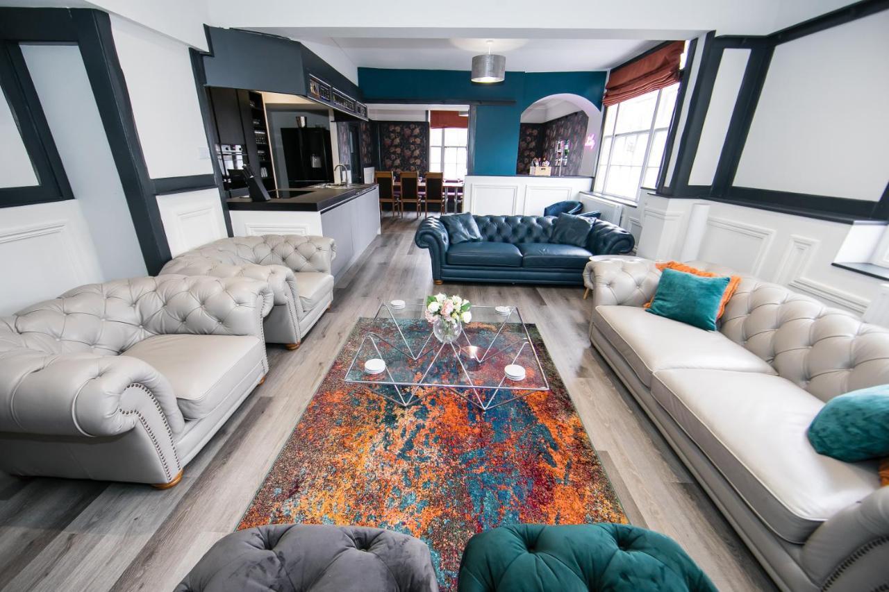 Apartment The Woolpack - Unforgettable Group Getaway In