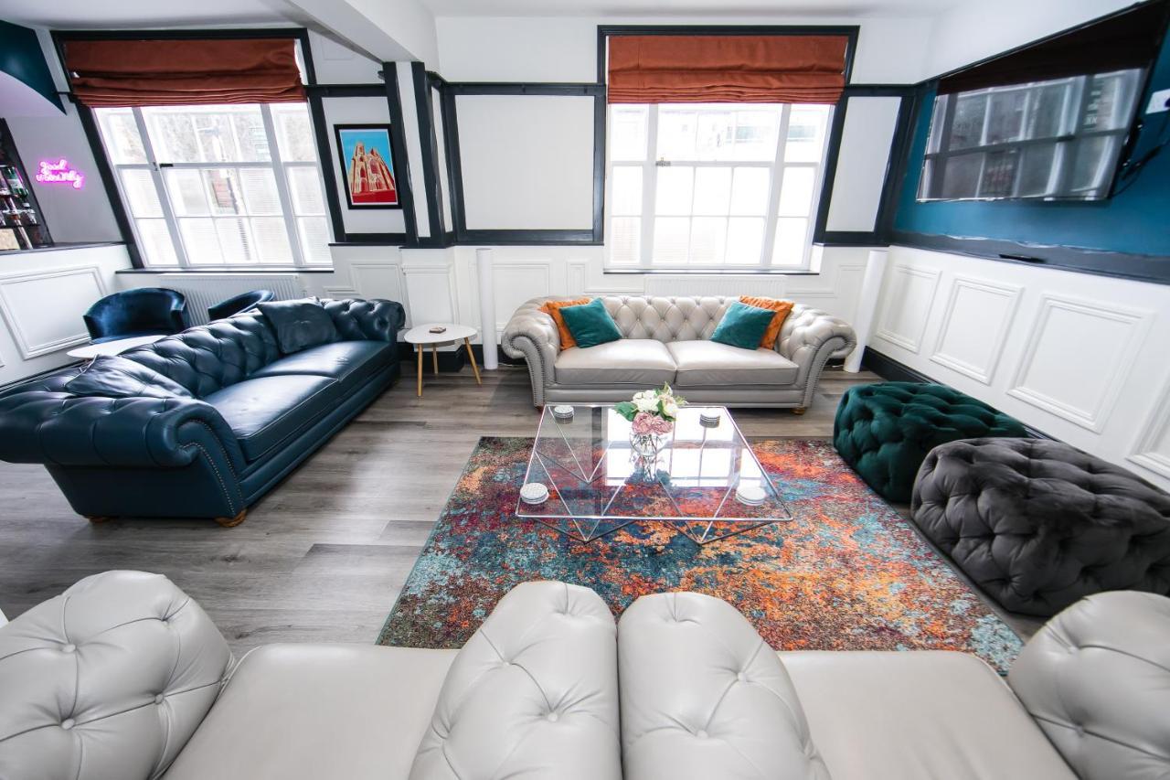 Apartment The Woolpack - Unforgettable Group Getaway In *