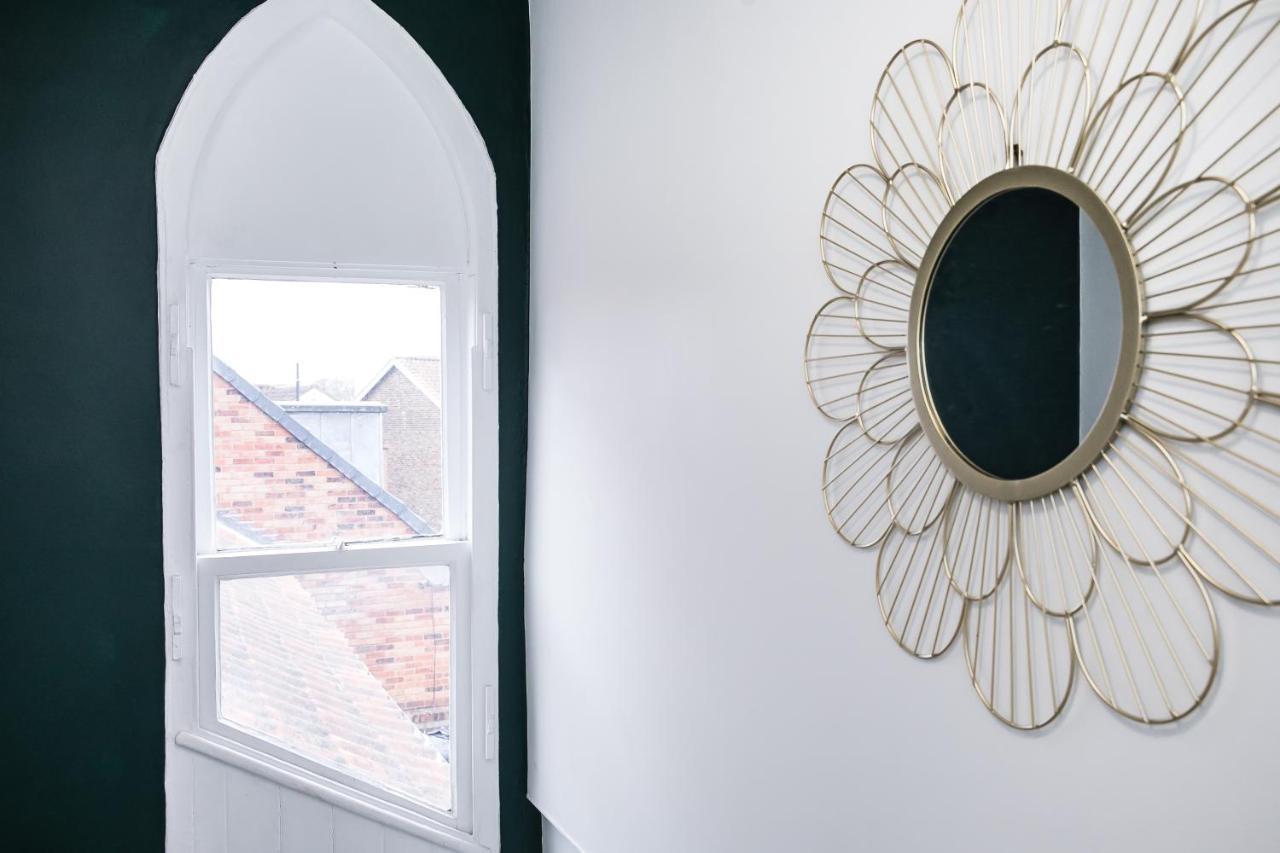 The Woolpack - Unforgettable Group Getaway In Apartment