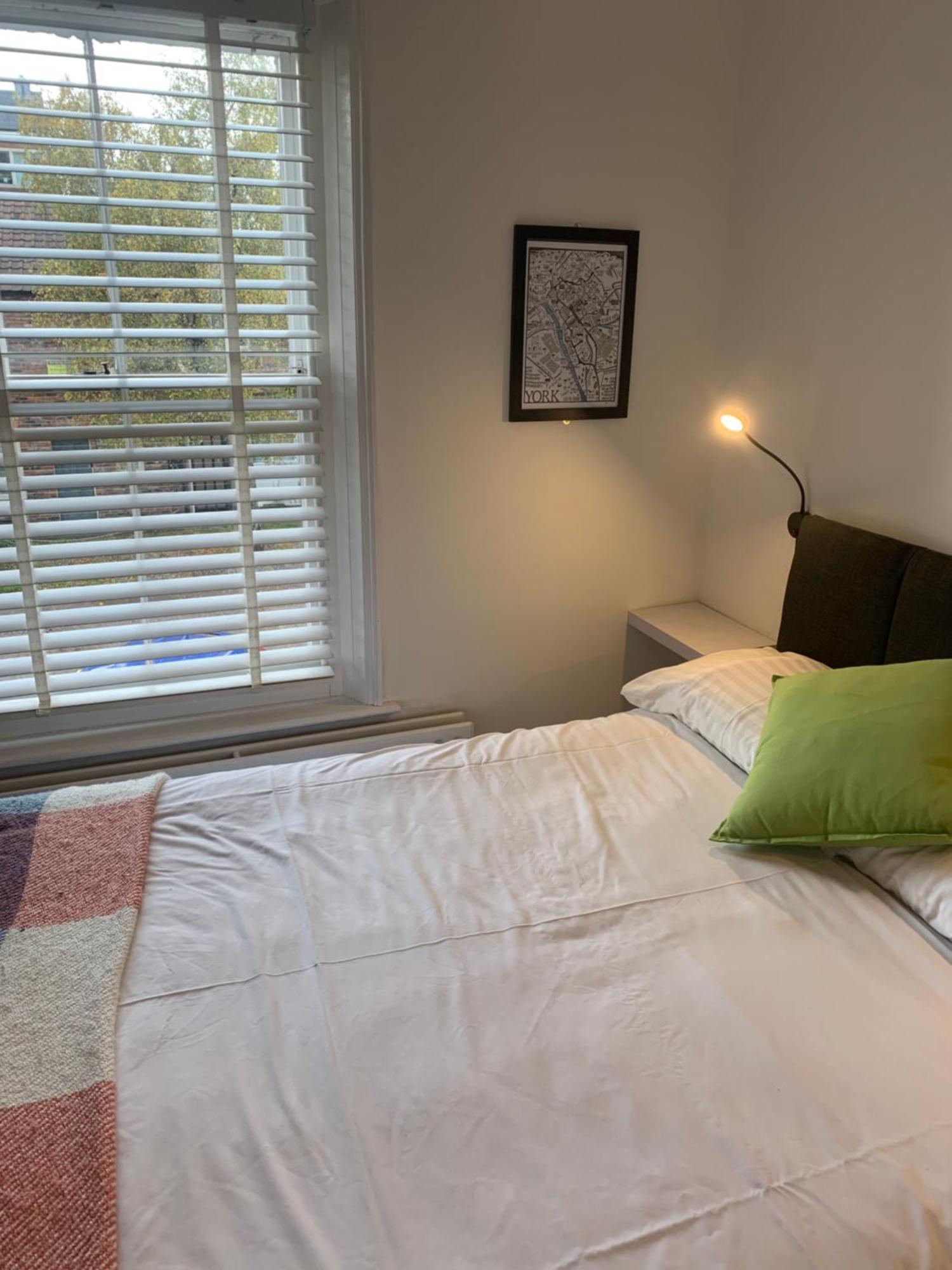 Intown - 60 Second Walk 2 Minster! 3* York