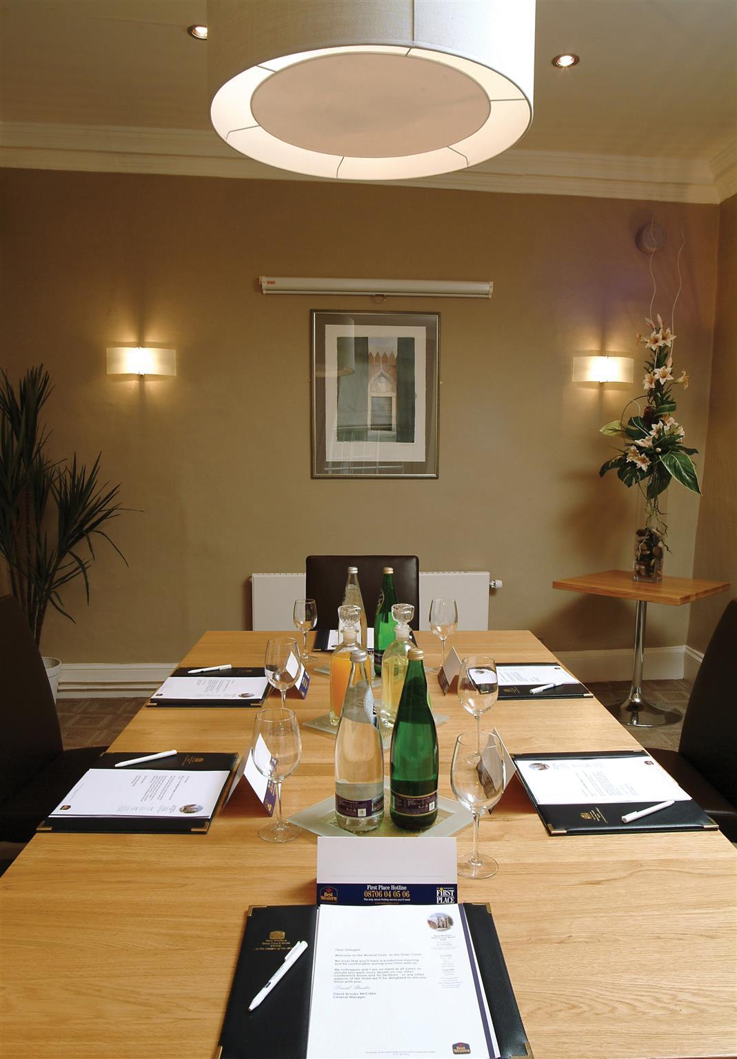 The Dean Court 4* York