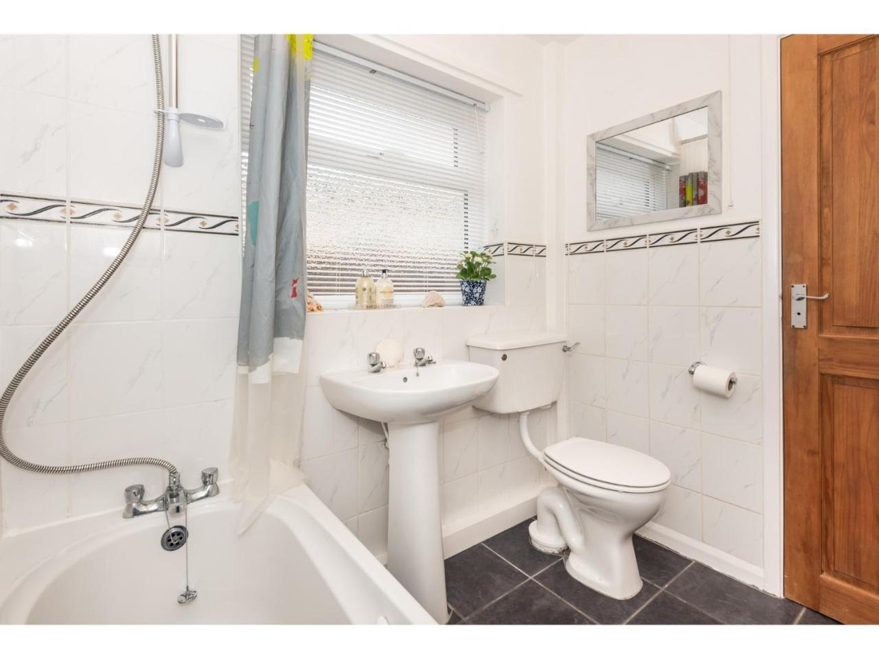 Beautiful 2 Bed With Free Parking - Pass The Keys * York