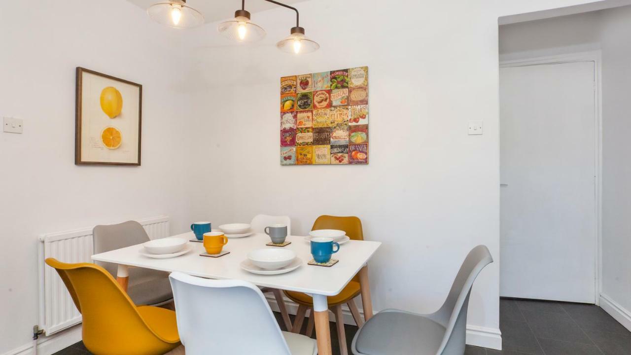 Malt Shovel Court With Free Parking *