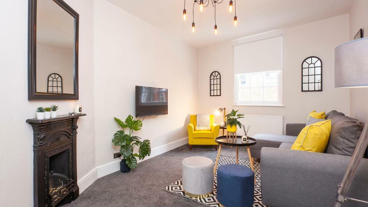 Stylish And 2 Bed -free Parking * York