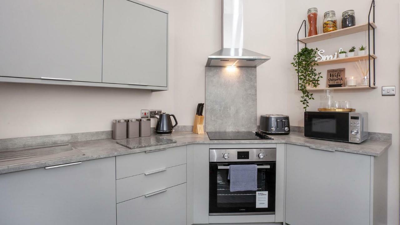 Apartment Stylish And 2 Bed -free Parking York