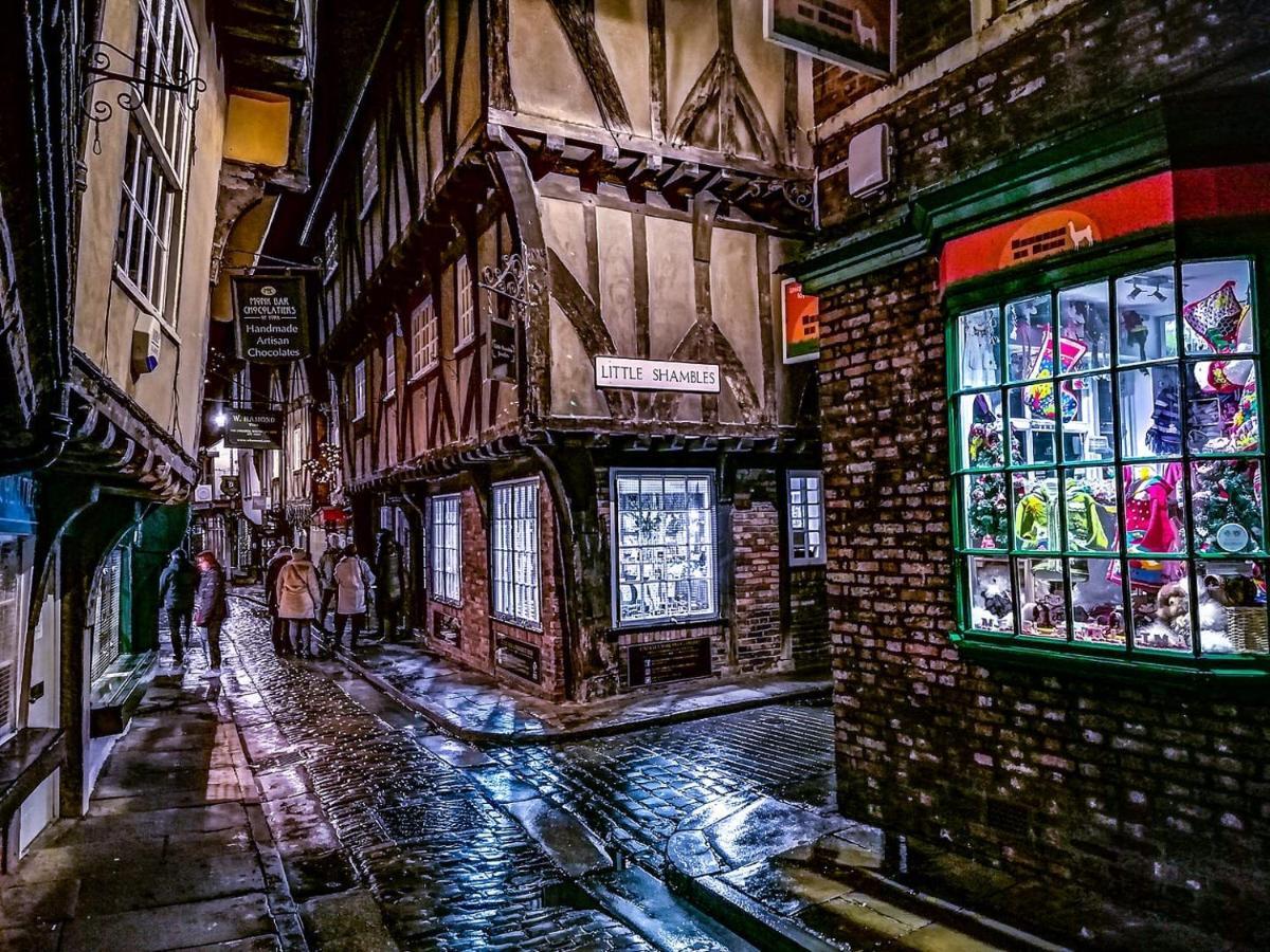 Cocoa Isabella - River Fronted With Secure Parking Apartment York