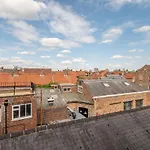 Pass The Keys Hunter House - Spacious & Modern Duplex With Private Parking