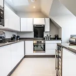 Apartment 11 - Bootham House