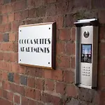55 Cocoa Suites York, Free Parking Onsite