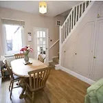 Cosy Little Home Just Outside York City Walls