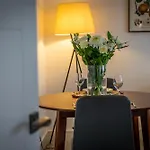 Apartment 8 - Bootham House