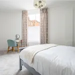 Peckitt Street Apartments