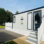 Teejay\'S Lodge With Hot Tub