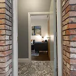 Pass The Keys No. 6 - Wisteria Cottage