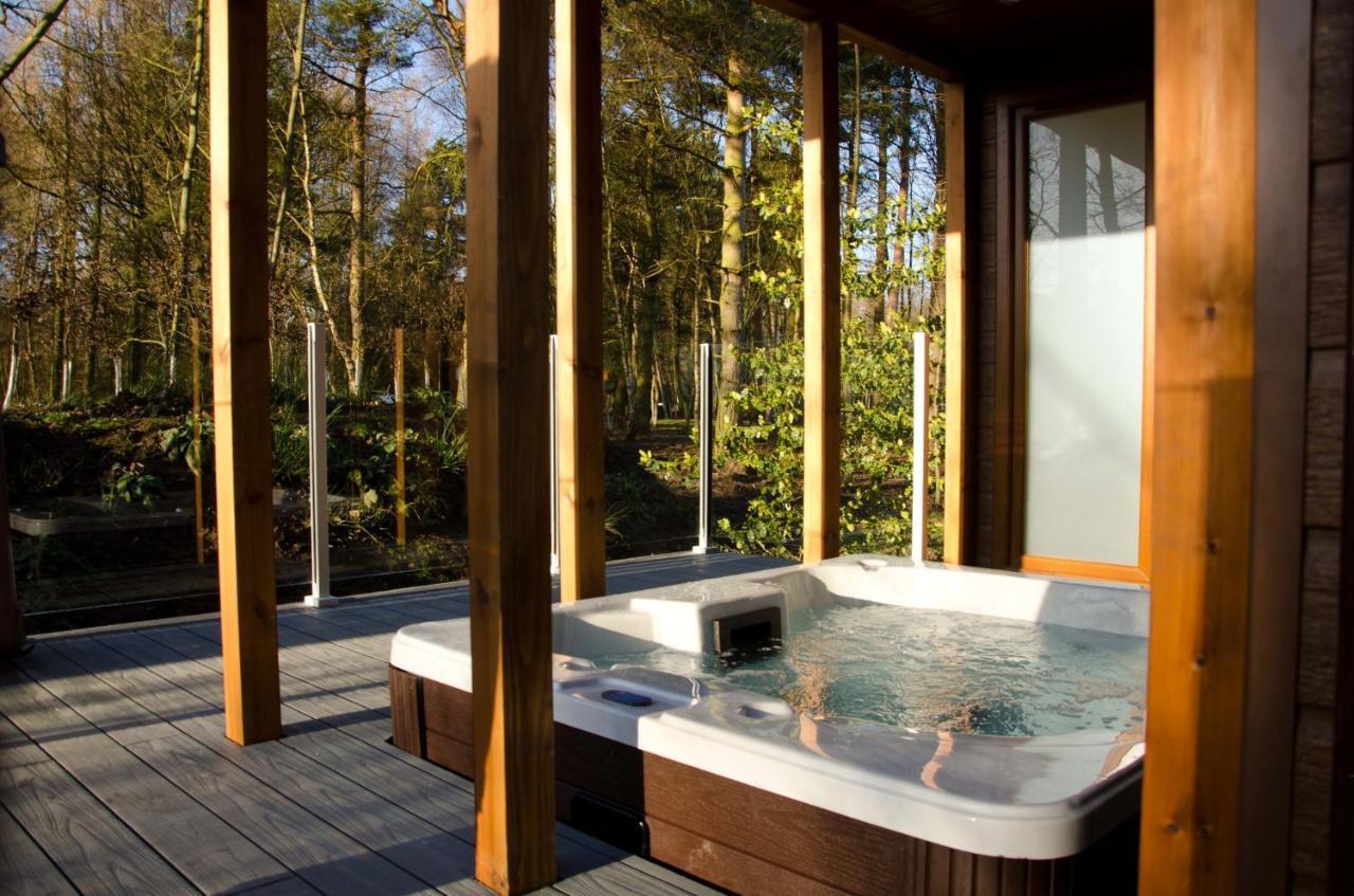 Hollicarrs - Honeycomb Lodge *