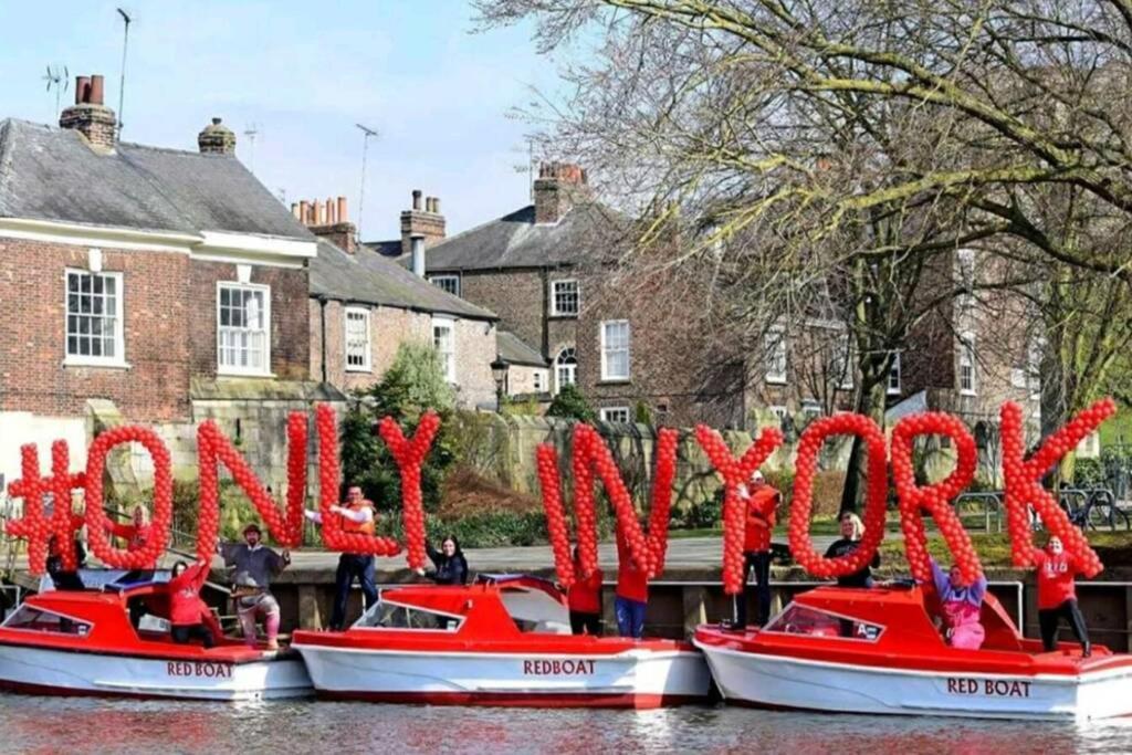 The Riverside At Woodsmill Quay With Parking Apartment *