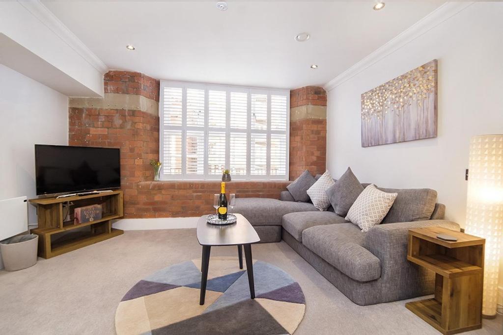 Apartment 55 Cocoa York, Free Parking Onsite