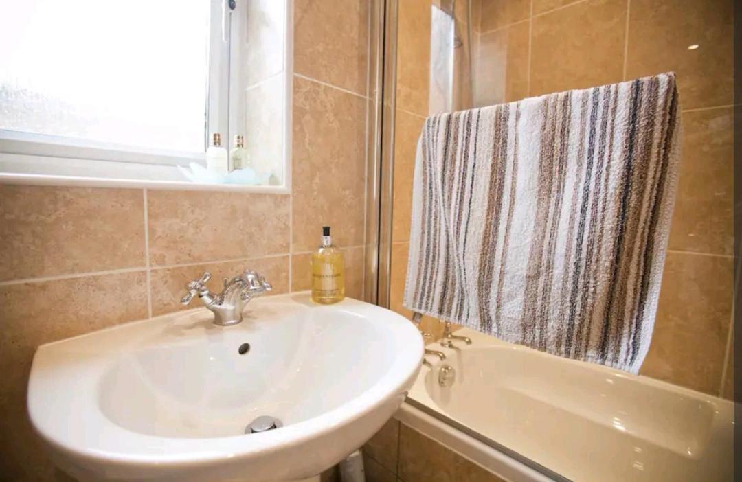 Cosy Little Just Outside Walls * York