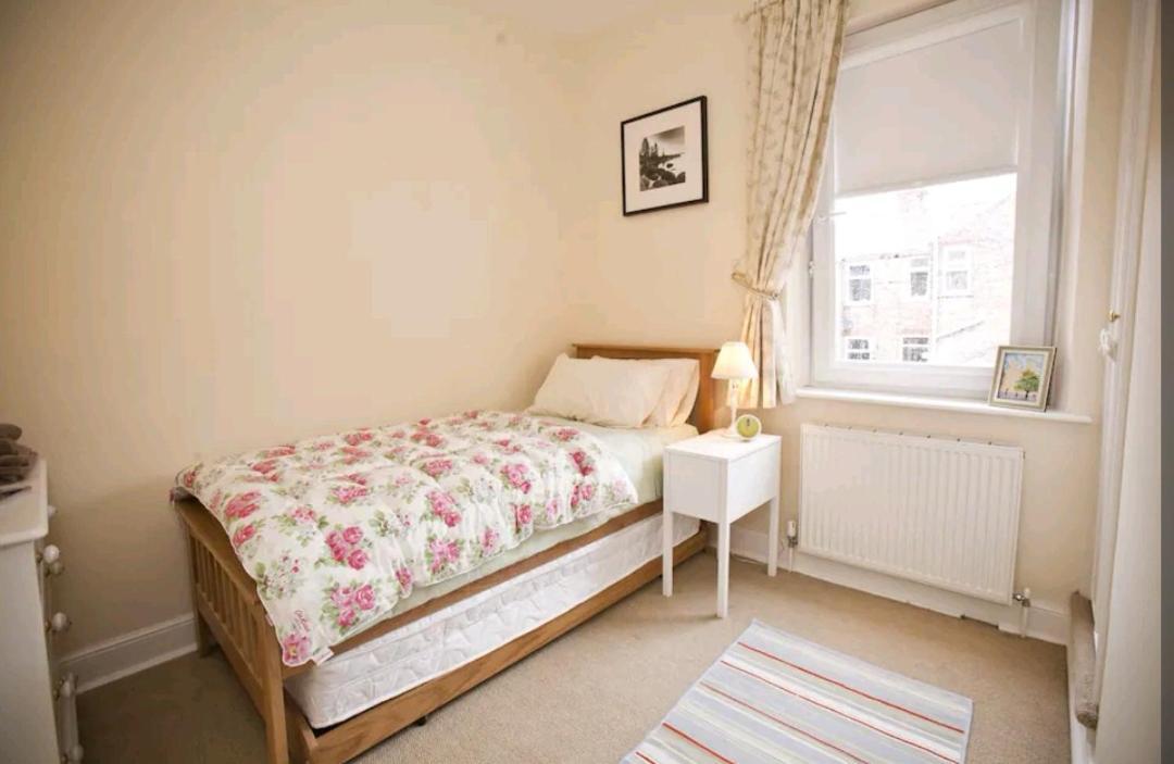 Cosy Little Just Outside Walls York