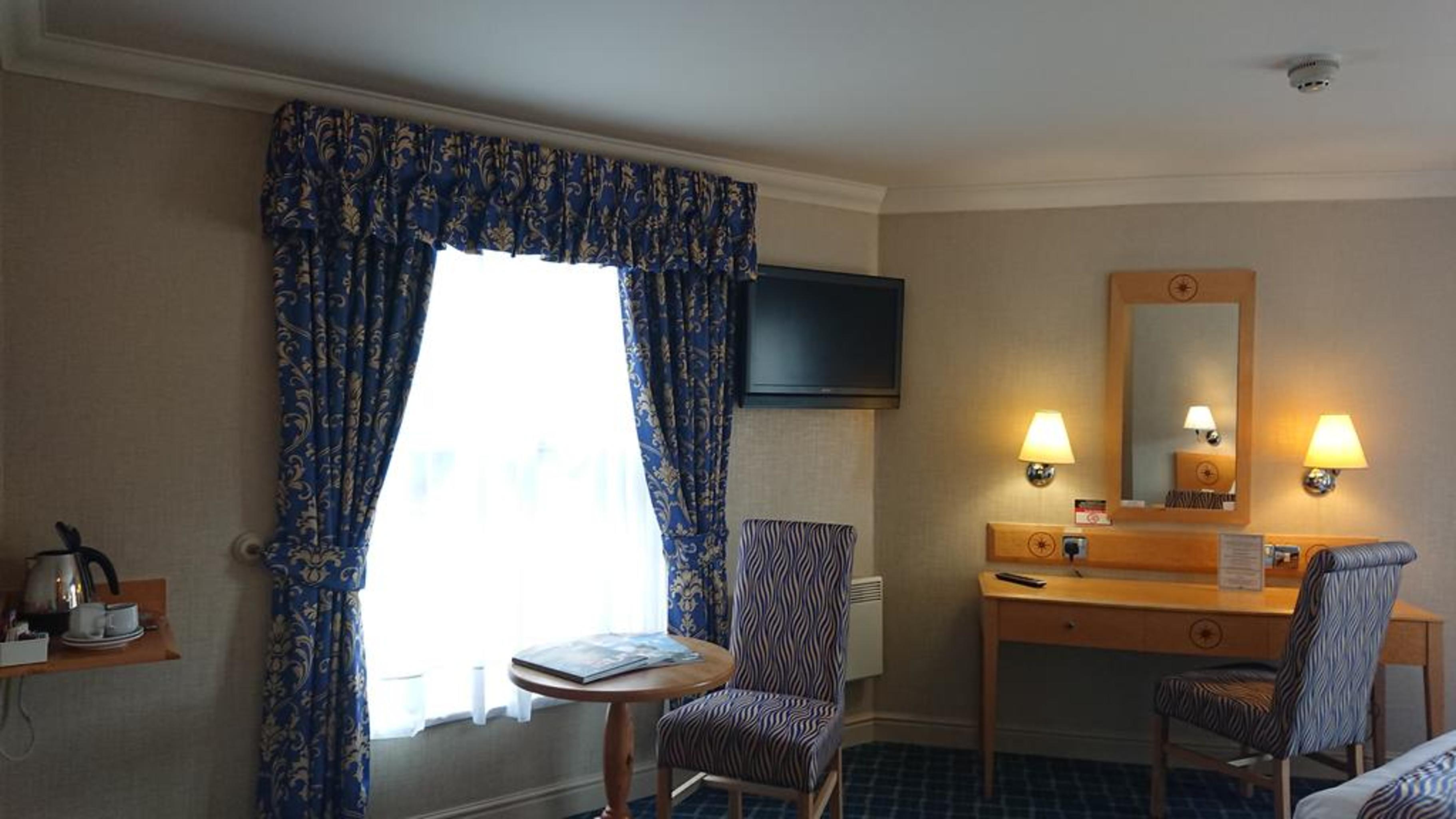 Hotel The Queens 3*