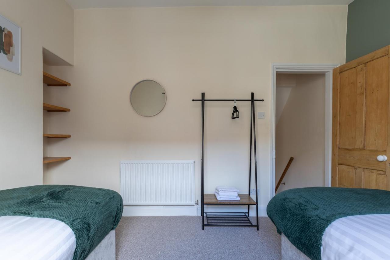 Holiday home Milton Stays: Cosy Centre House With Garden And Parking