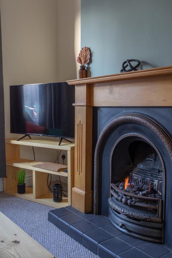 Milton Stays: Cosy Centre House With Garden And Parking * York