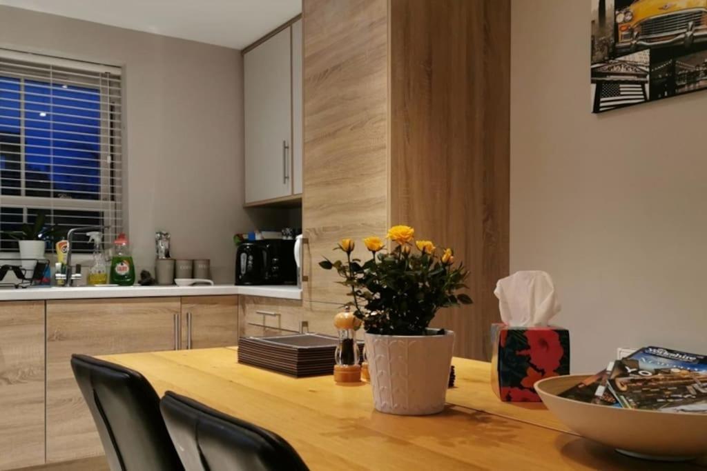 Holiday home 3 Bedroom Townhouse, Free Parking