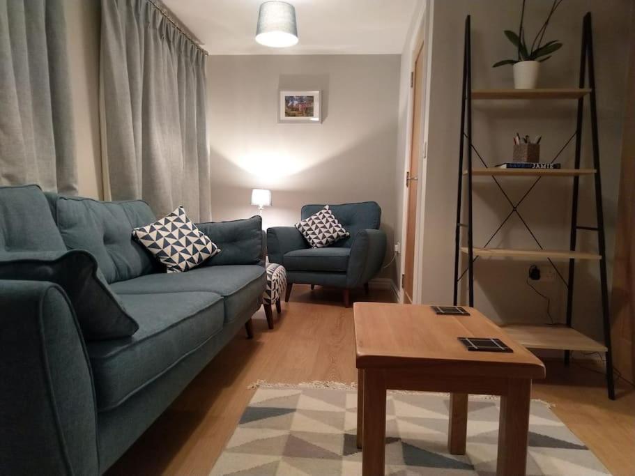 3 Bedroom Townhouse, Free Parking *