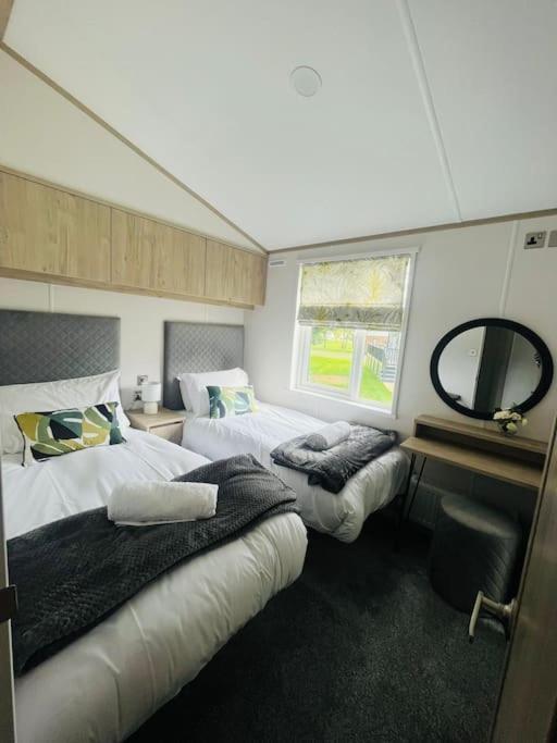 Hideaway Retreat With Hot Tub Holiday home *
