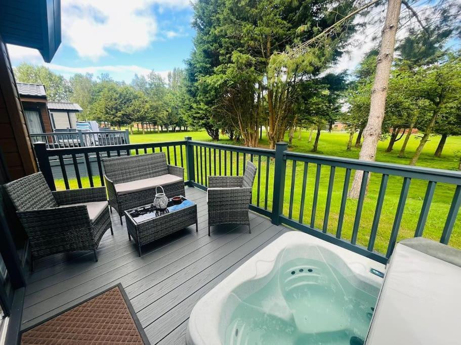 Holiday home Hideaway Retreat With Hot Tub