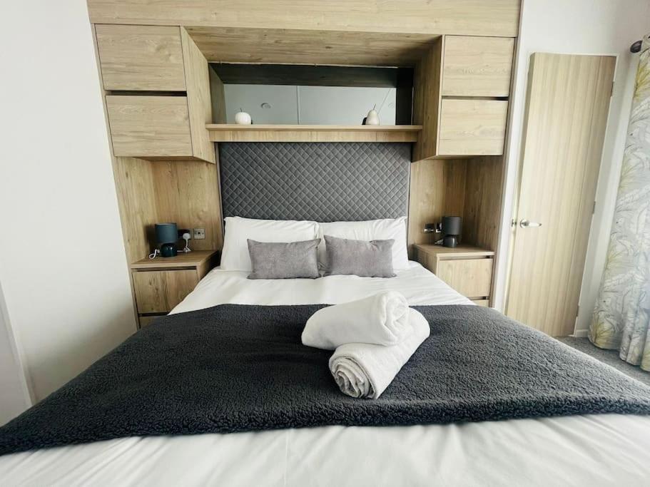 Hideaway Retreat With Hot Tub York