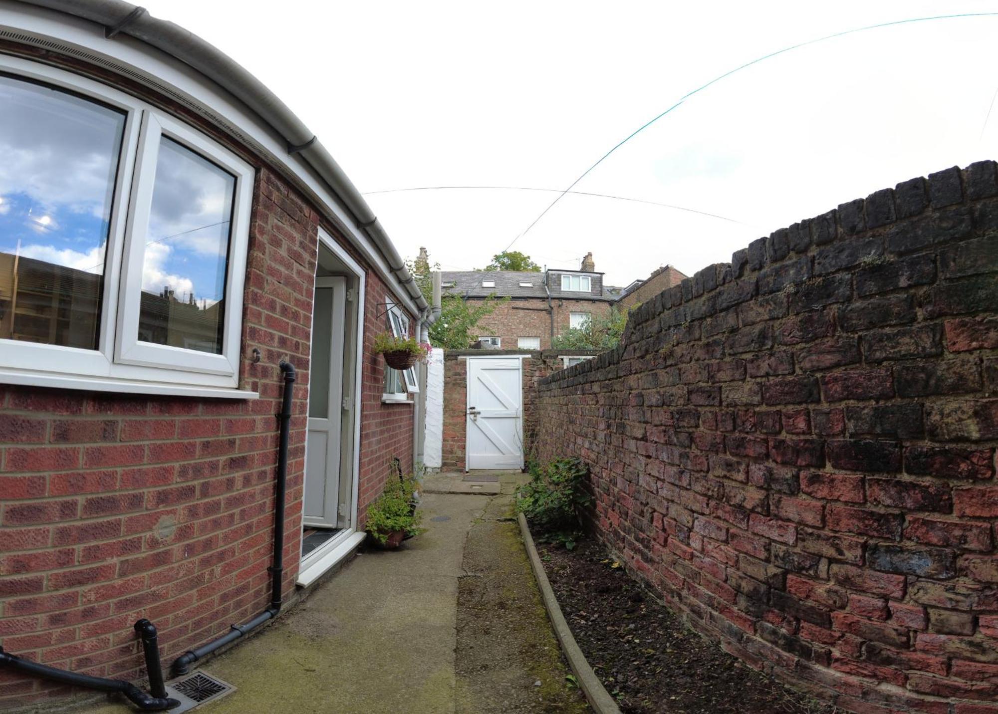 Apartment 2-bed Terraced - 5 Min Walk To The Walls *