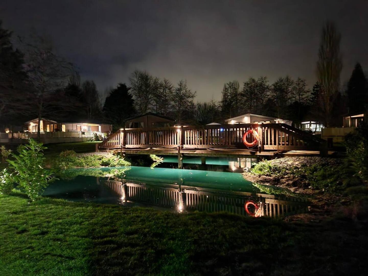 Holiday home Enzo's With Hot Tub *