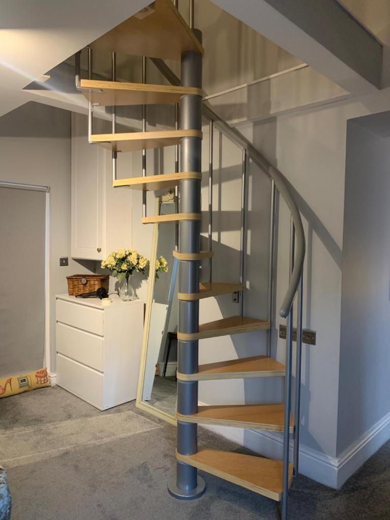 One, The Carriage House, Apartment York