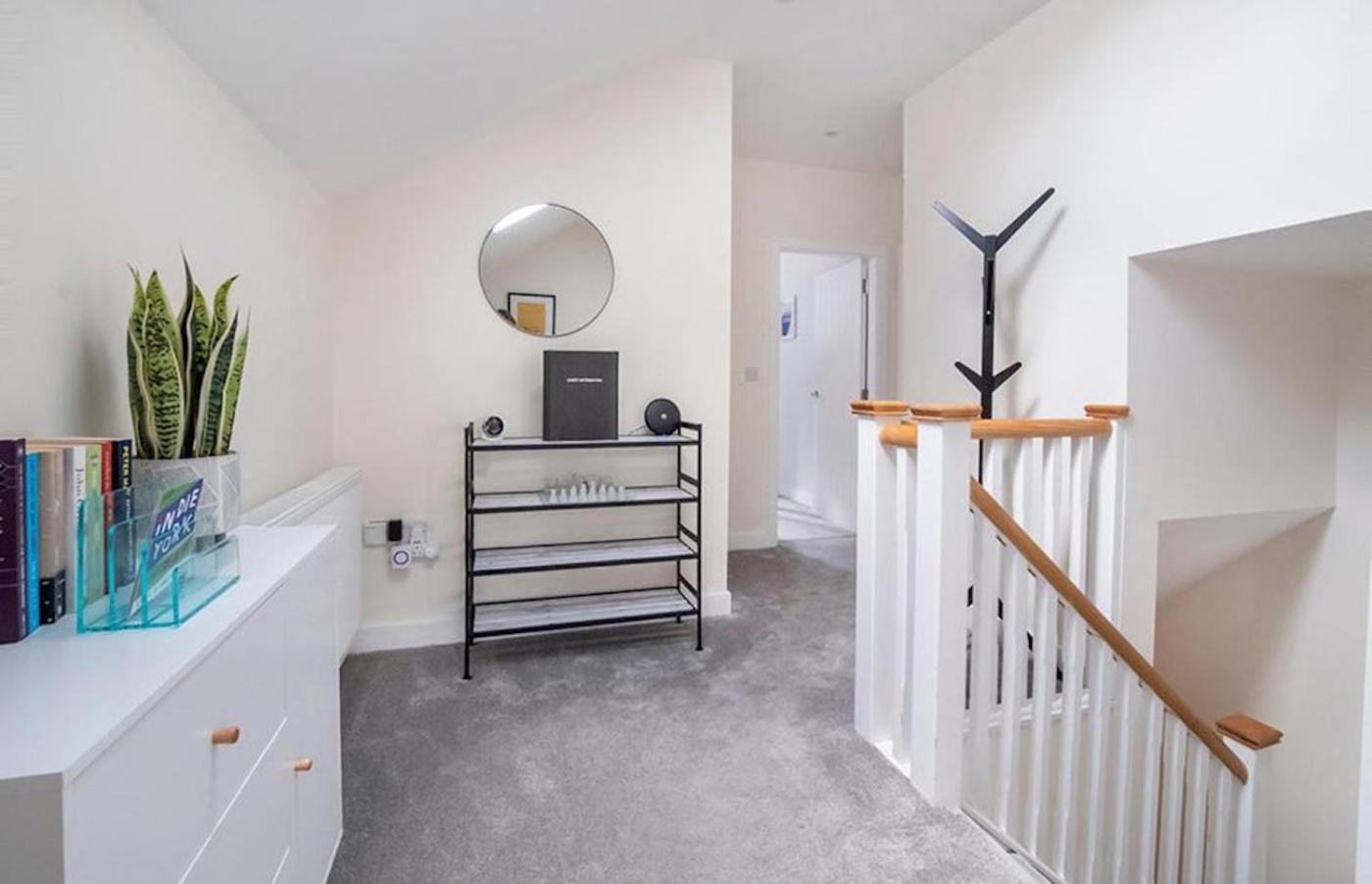 Granville House Apartment