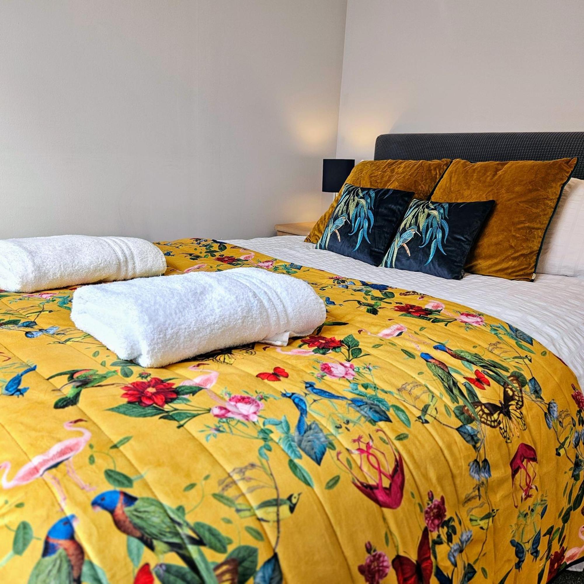 Bootham Court Grade Ii Duplex With Free Parking & Wi-fi - Sleeps 2-6 People Apartment