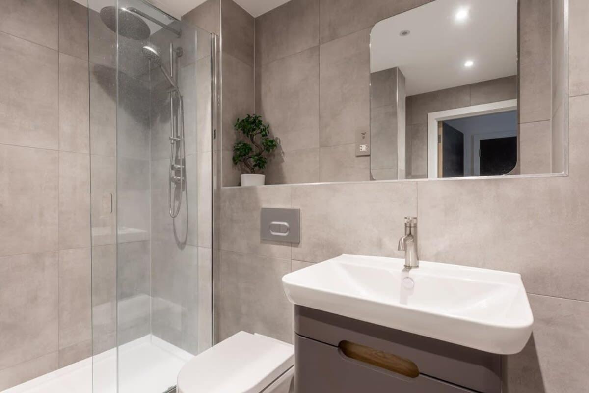 Stayzeni, Ouse Court Modern 1 Bed * York