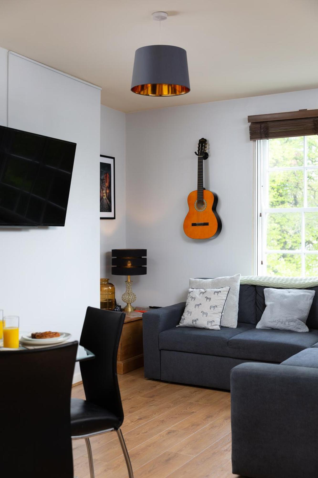 Bootham Court Grade Ii Duplex With Free Parking & Wi-fi - Sleeps 2-6 People Apartment *
