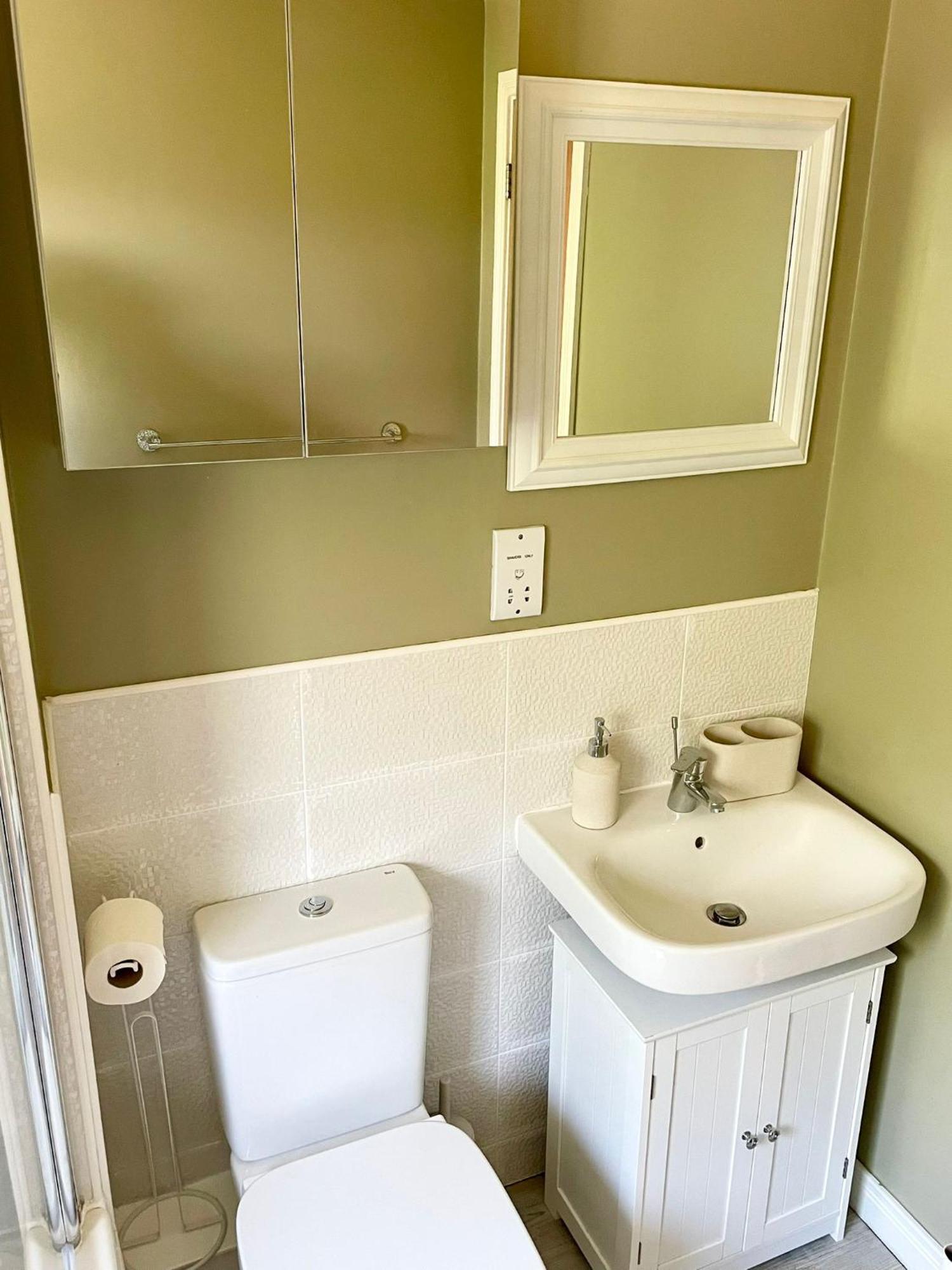 3 Bed House Near Centre With Off Road Parking