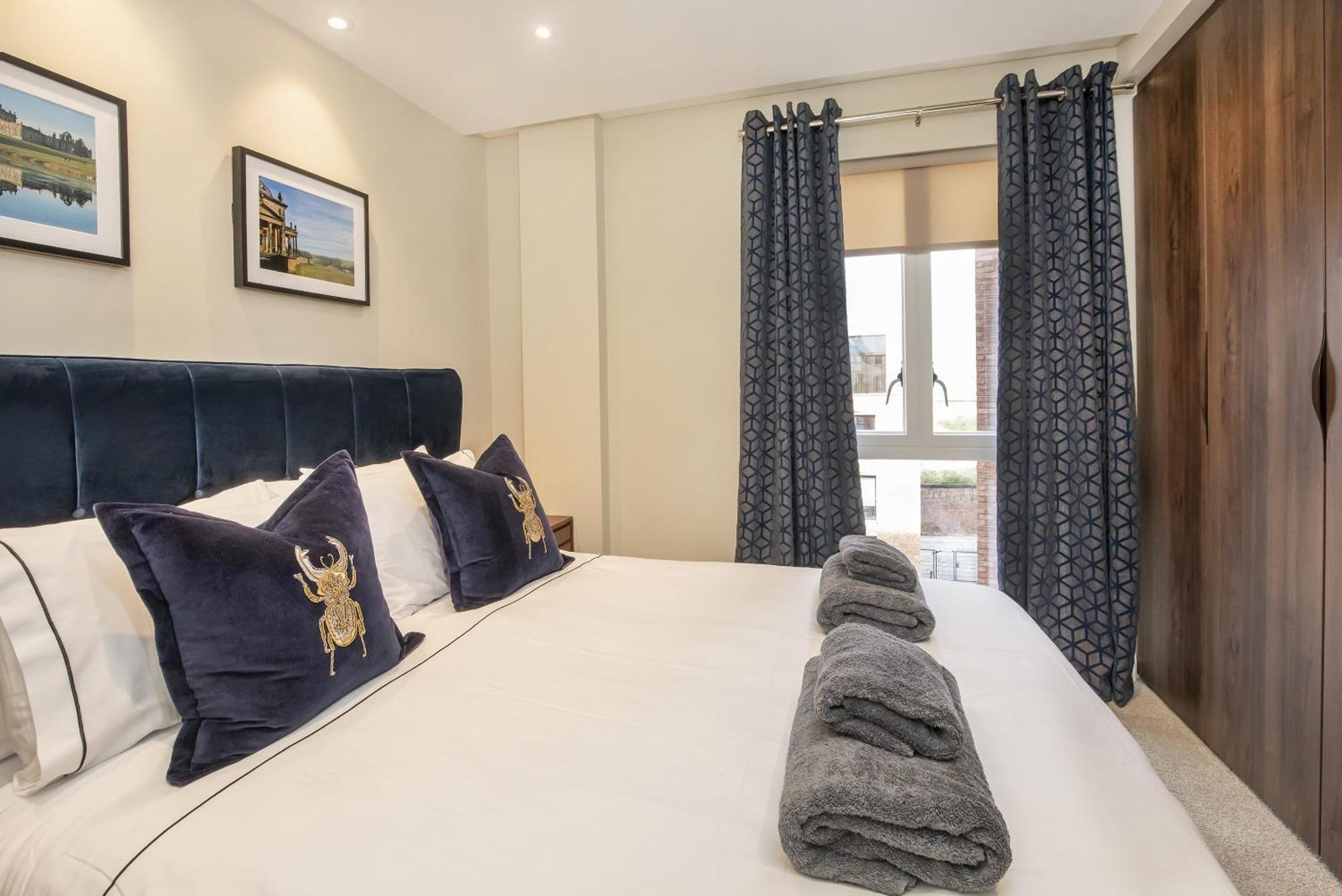 No 1, Within The Walls, Free Parking Apartment York