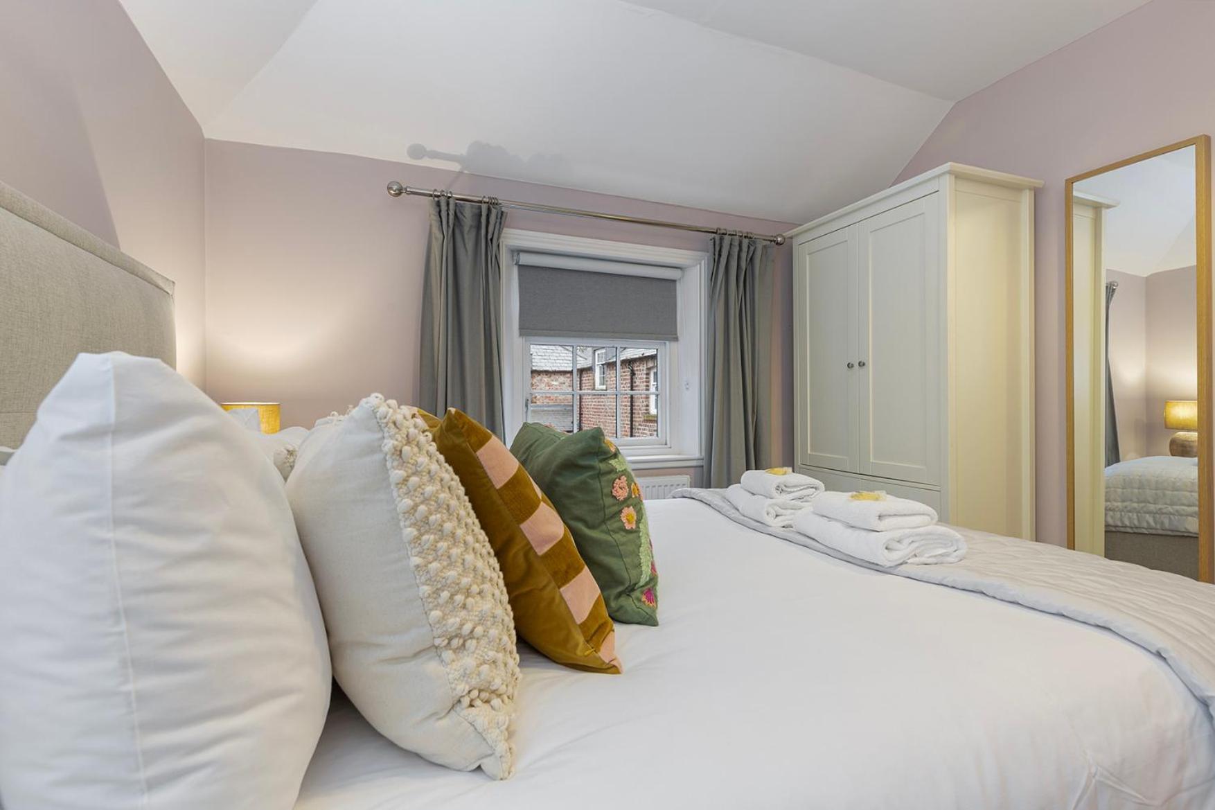 Pass The Keys No. 6 - Wisteria Holiday home York