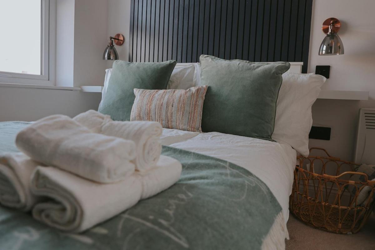 Modern First Floor Apartment, Fourth Avenue Apartment York